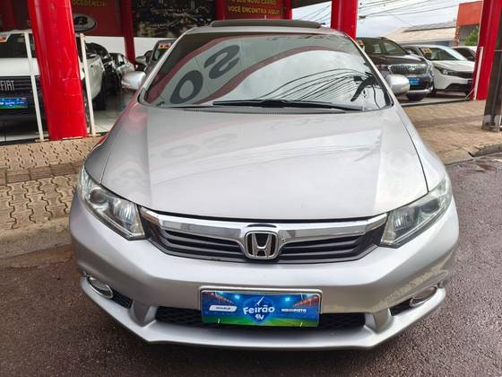 HONDA CIVIC 1.8 LXL 16V FLEX 4P MANUAL HONDA CIVIC 1.8 LXL 16V FLEX 4P MANUAL